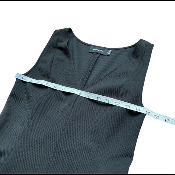 Minkpink Black Textured V-Neck Skater Style Cocktail Dress - Picture 7 of 11
